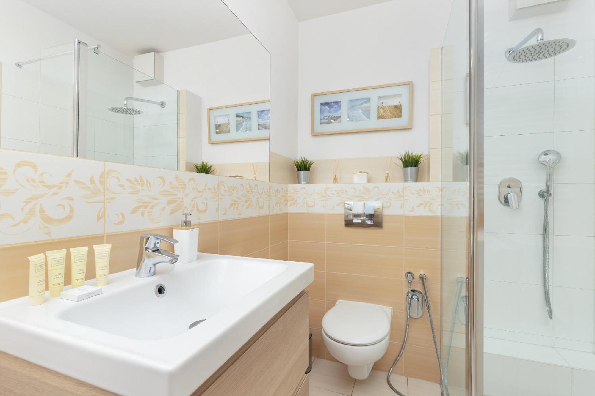 Jasny & Przestronny Apartament Z Balkonem I Parkingiem By Rent Like Home Gdynia Exterior photo